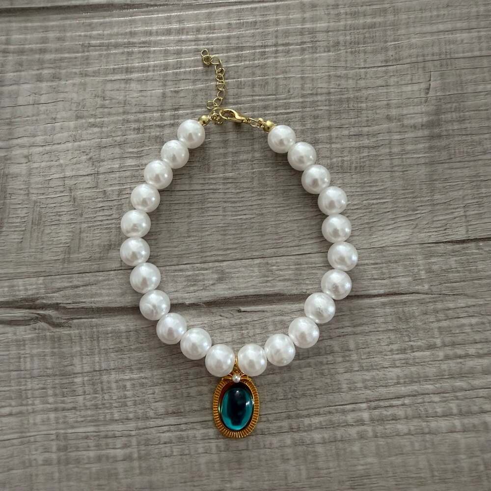 Retro Pearl bracelet with Oval Teal Blue Gemstone Pendant and Gold Lobster Clasp